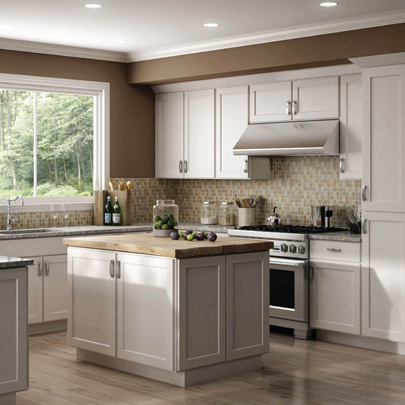 Luxor White Kitchen | CabinetSelect.com