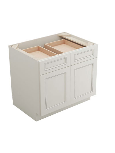 Townplace Crema B33b Base Cabinet Closed