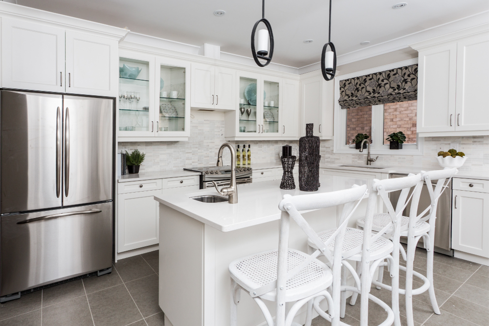 Shaker White Kitchen Cabinet Line | Kitchen Design Inspiration | Cabinetselect.com